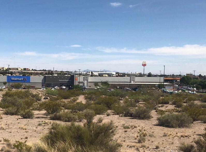 2330 E Griggs Ave, Las Cruces, NM à vendre - Photo du bâtiment - Image 3 de 4