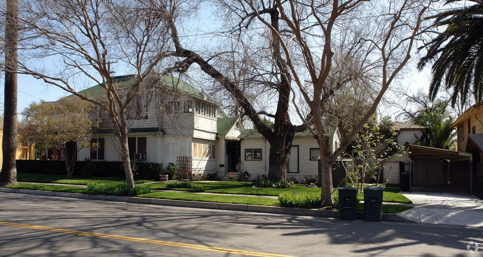 591 W 9th St, San Bernardino, CA à vendre - Photo du bâtiment - Image 2 de 27