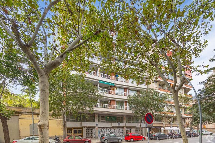 Carrer dels Almogàvers, 8, Barcelone, Barcelona à louer - Photo du bâtiment - Image 1 de 4