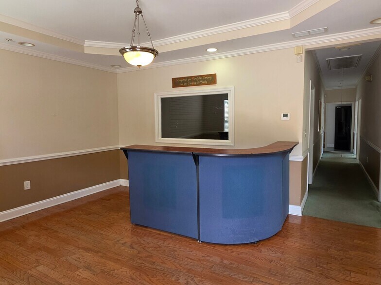 180 Prospect Pl, Alpharetta, GA for lease - Building Photo - Image 2 of 20