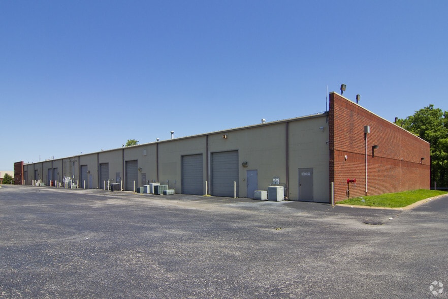 830 Fesslers Pky, Nashville, TN for lease - Building Photo - Image 3 of 15
