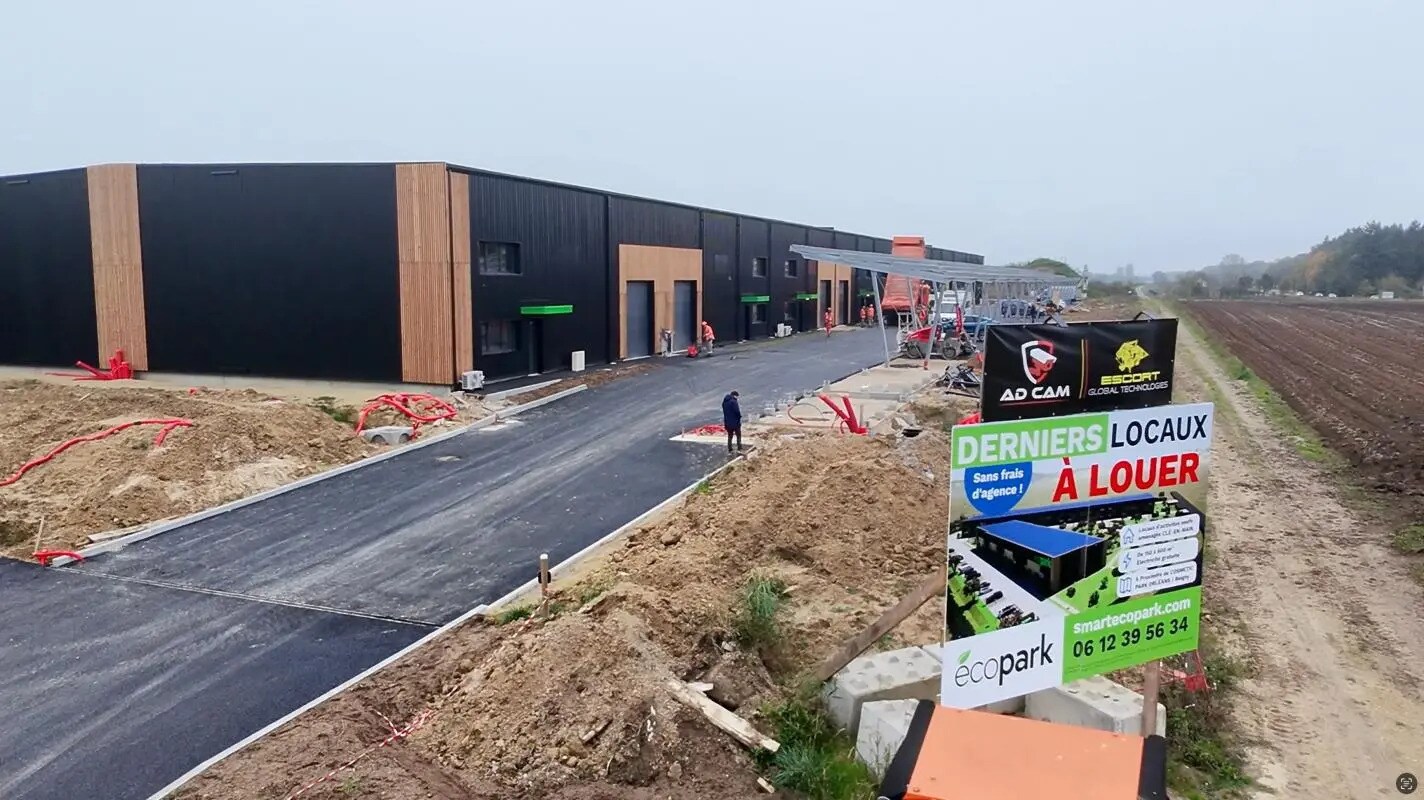 Flex in Cugnaux for lease Building Photo- Image 1 of 13