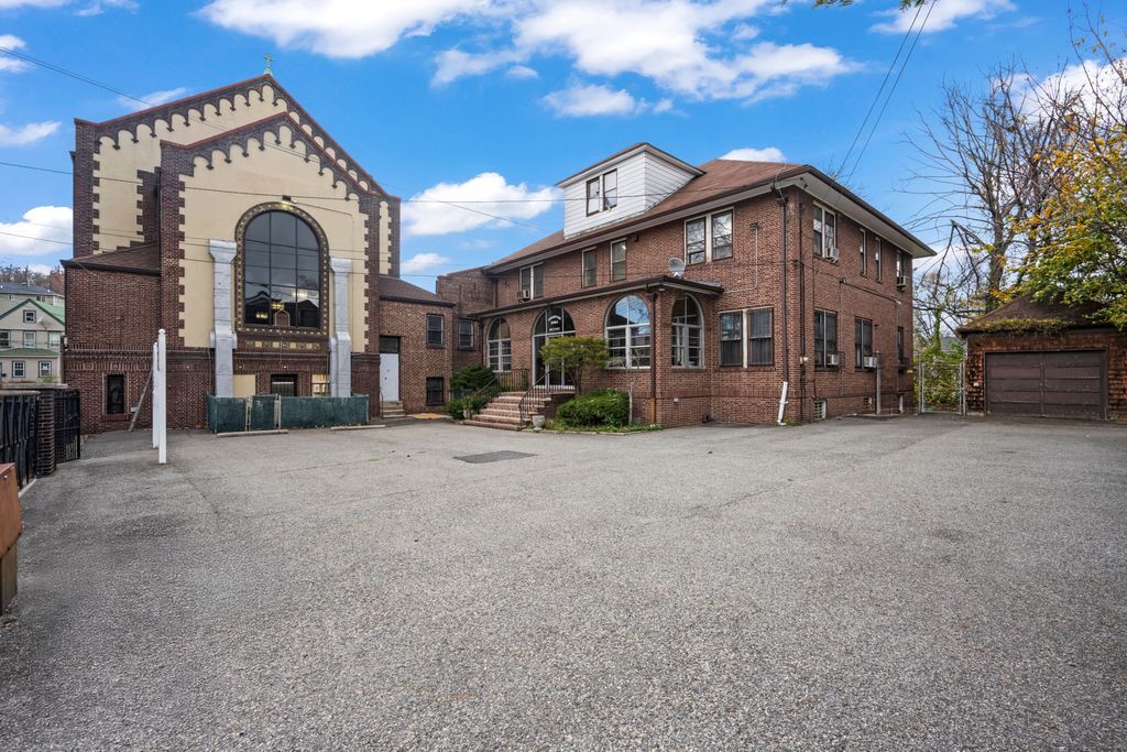 15 Webster Ave, Staten Island, NY for sale Primary Photo- Image 1 of 9