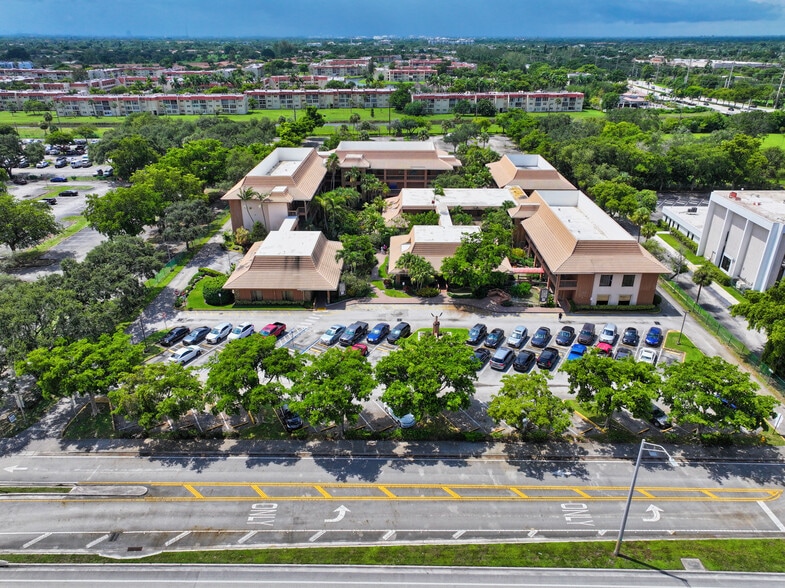 7800 W Oakland Park Blvd, Sunrise, FL for sale - Aerial - Image 3 of 23