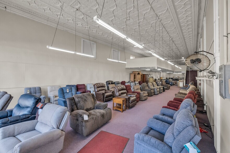 142 S Wilson St, Vinita, OK à vendre - Photo du bâtiment - Image 3 de 6