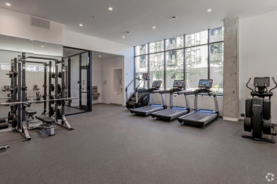 120 2nd St N, Minneapolis, MN à vendre - Photo intérieure - Image 3 de 37