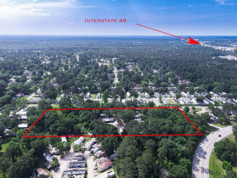 1409 Marilyn St, Conroe, TX à vendre - Photo du bâtiment - Image 2 de 6