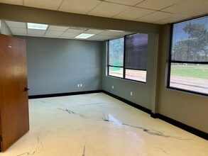 12035 Shiloh Rd, Dallas, TX à louer Photo intérieure- Image 1 de 5