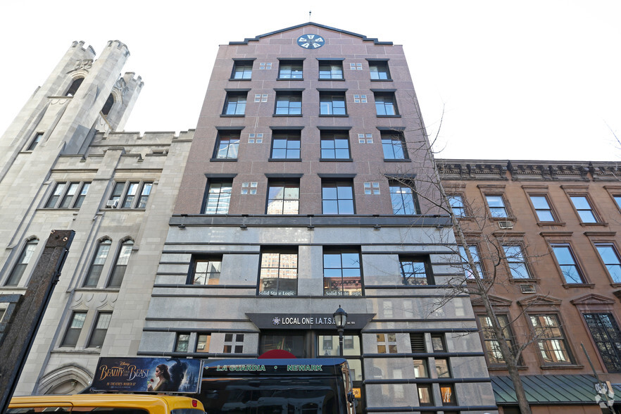 318-320 W 46th St, New York, NY for lease - Building Photo - Image 2 of 4