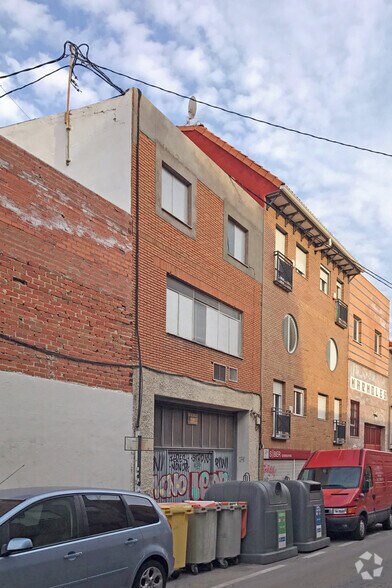 Calle Antoñita Jiménez, 16, Madrid, Madrid à louer - Photo principale - Image 1 de 2