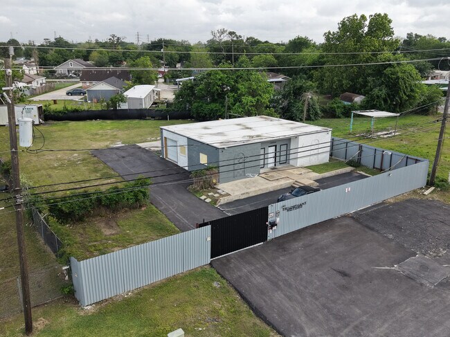 Plus de détails pour 16525 Market, Channelview, TX - Flex à vendre