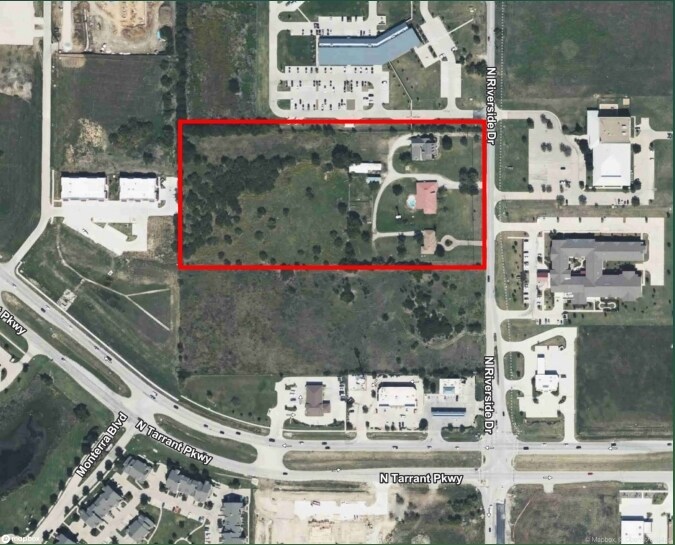 8615 N Riverside Dr, Fort Worth, TX à vendre - Photo du bâtiment - Image 1 de 3