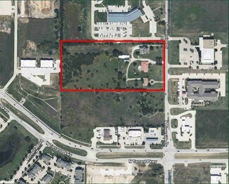 Plus de détails pour 8615 N Riverside Dr, Fort Worth, TX - Terrain à vendre