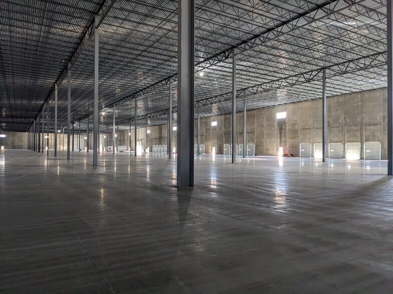 York Rd, Pleasant View, TN à louer - Photo intérieure - Image 2 de 3