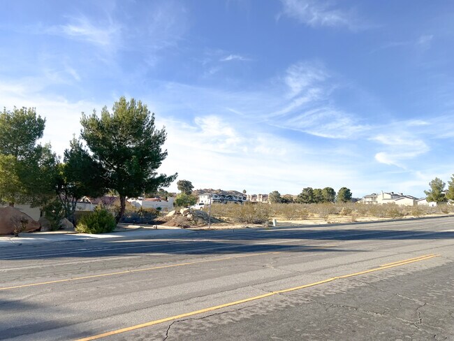 More details for Apple Valley Road, Apple Valley, CA - Land for Sale