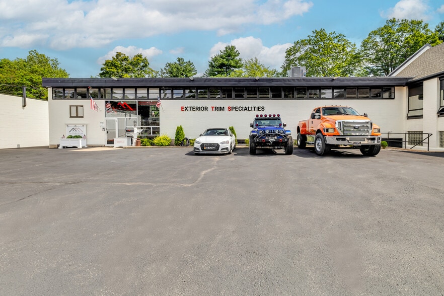 300 Riverside Ave, Bristol, CT for sale - Building Photo - Image 3 of 44