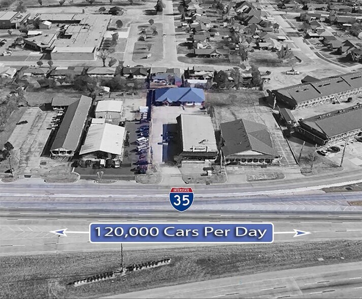 1936 N Broadway St, Moore, OK à louer - Photo du bâtiment - Image 3 de 11