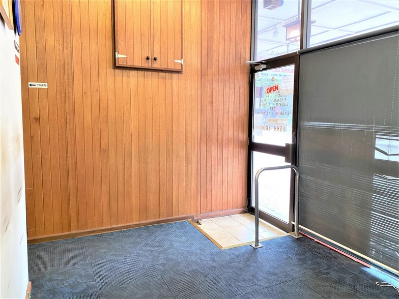 15 Station St, Kogarah for sale - Interior Photo - Image 2 of 5