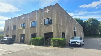 Plus de détails pour Local d'activités à louer