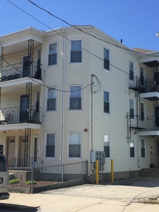 More details for 207-209 Cross St, Central Falls, RI - Multifamily for Sale