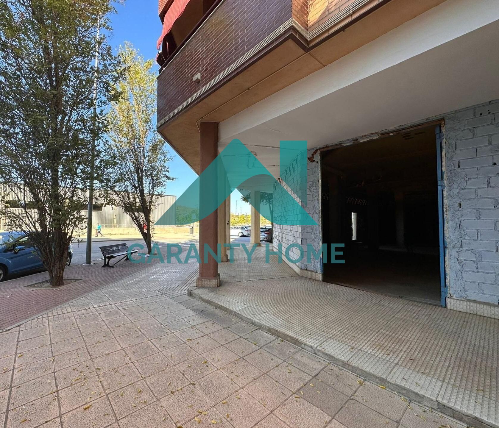 Retail in Cáceres, Cáceres for lease Interior Photo- Image 1 of 4