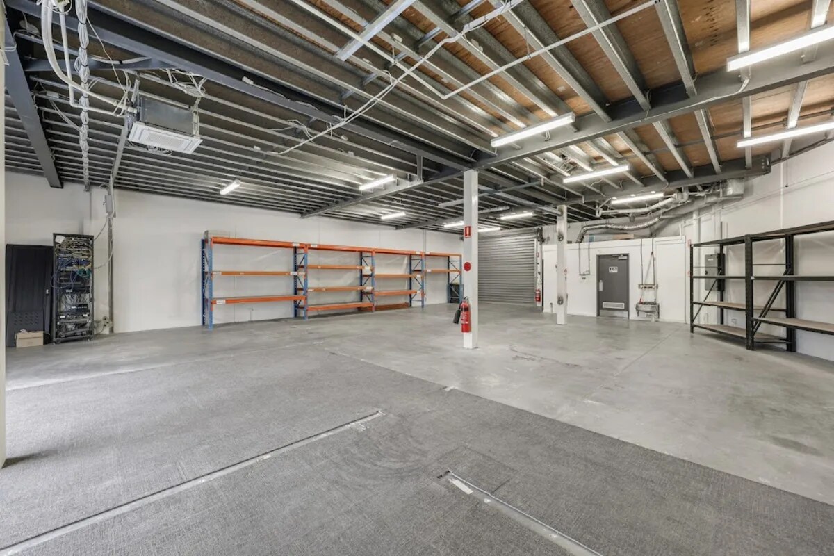 8 Rogers Street, Port Melbourne for lease Interior Photo- Image 1 of 6