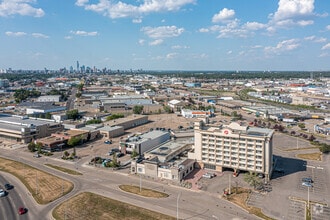 5359 Calgary Trl NW, Edmonton, AB - Aerial map view