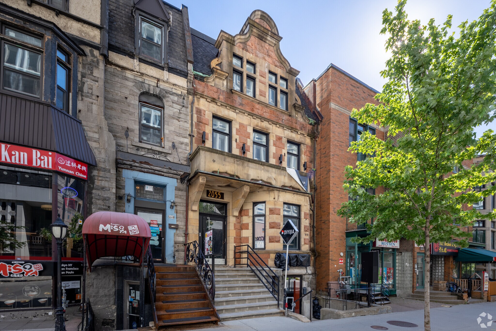 2055 Rue Bishop, Montréal, QC for sale Building Photo- Image 1 of 1