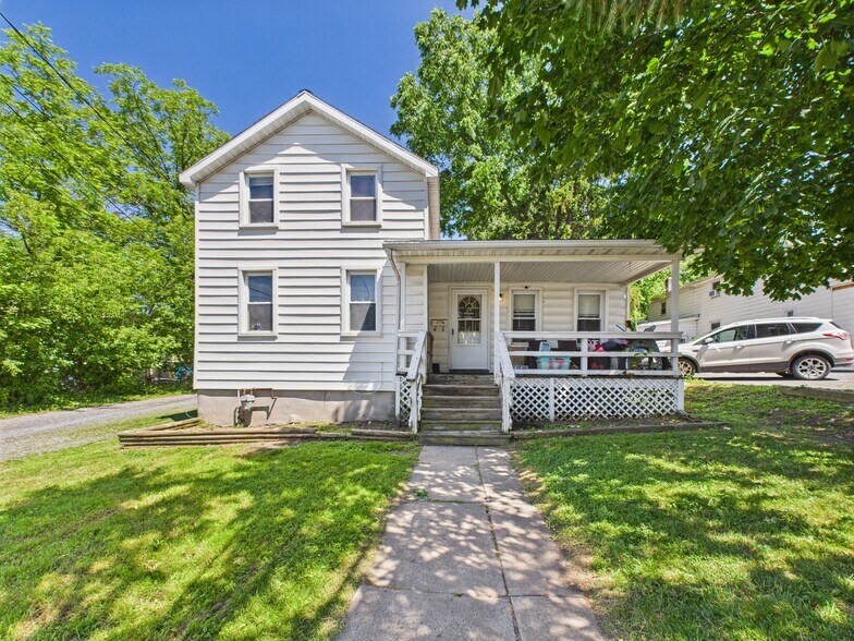 17 Perrine St, Auburn, NY for sale - Primary Photo - Image 1 of 1