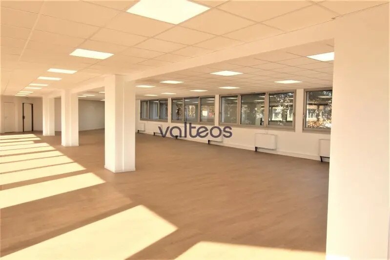 52 Rue Jacques Babinet, Toulouse for lease - Interior Photo - Image 3 of 9