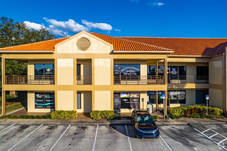 1417 N Semoran Blvd, Orlando, FL à louer - Photo du bâtiment - Image 3 de 12