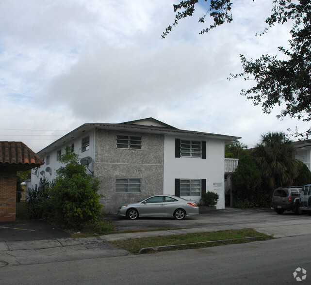 2025 Madison St, Hollywood, FL à vendre - Photo principale - Image 1 de 1