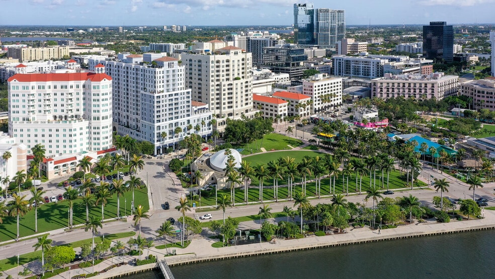 255 Evernia St, West Palm Beach, FL for sale - Building Photo - Image 1 of 13