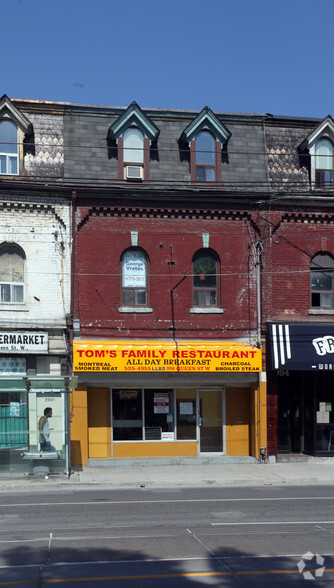 996 Queen St W, Toronto, ON for lease - Primary Photo - Image 1 of 2