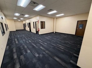 101 45th St, Corpus Christi, TX for lease Interior Photo- Image 2 of 11