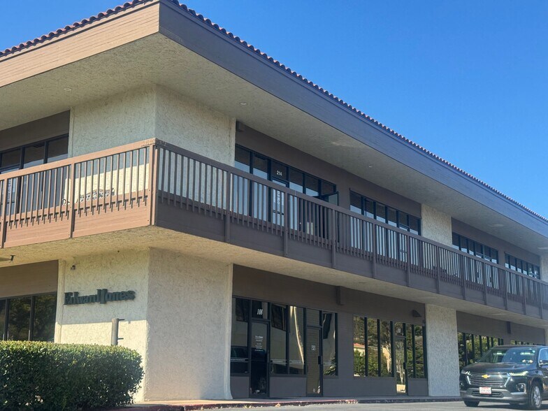 16766 Bernardo Center Dr, San Diego, CA à vendre - Photo du bâtiment - Image 3 de 37
