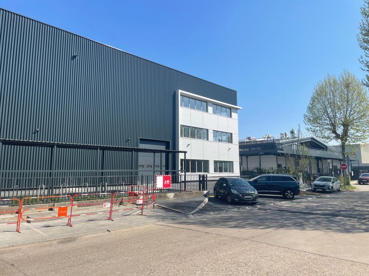 Flex in Villeneuve-la-Garenne for lease Building Photo- Image 1 of 15