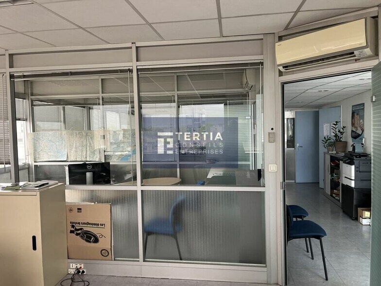Office in Montpellier for lease - Interior Photo - Image 2 of 8