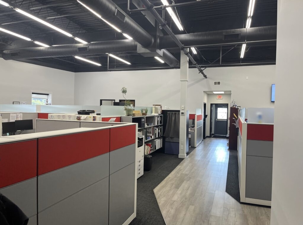 1025-1035 Hanley Industrial Ct, Brentwood, MO for lease Interior Photo- Image 1 of 5