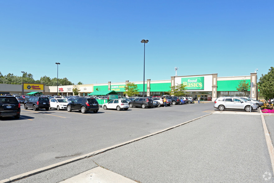 960 Brookdale Ave., Cornwall, ON for lease - Building Photo - Image 2 of 3