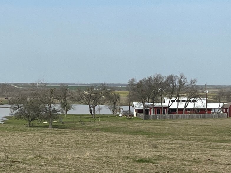 564 County Road 249A, Cameron, TX for sale - Building Photo - Image 1 of 19