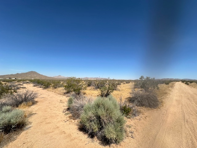 NWC Somis Avenue & Earlimart St, Apple Valley, CA for sale - Primary Photo - Image 1 of 5