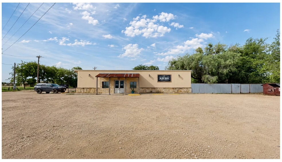 1721 Texas State Highway 173 Hwy, Devine, TX à vendre - Photo principale - Image 1 de 4