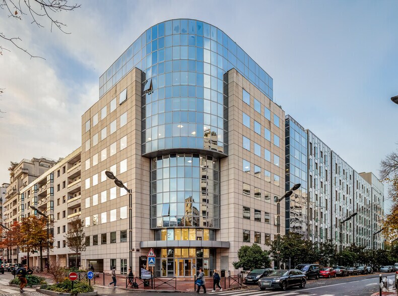 12 Avenue André Malraux, Levallois-Perret for lease - Building Photo - Image 3 of 18