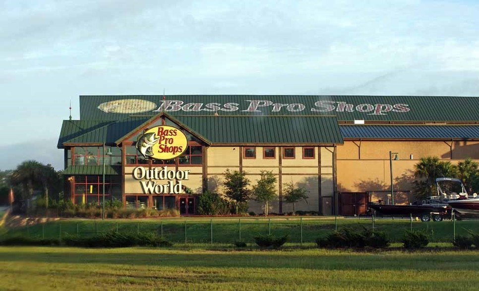 Bass Pro Dr, Spanish Fort, AL à vendre - Photo du bâtiment - Image 1 de 1