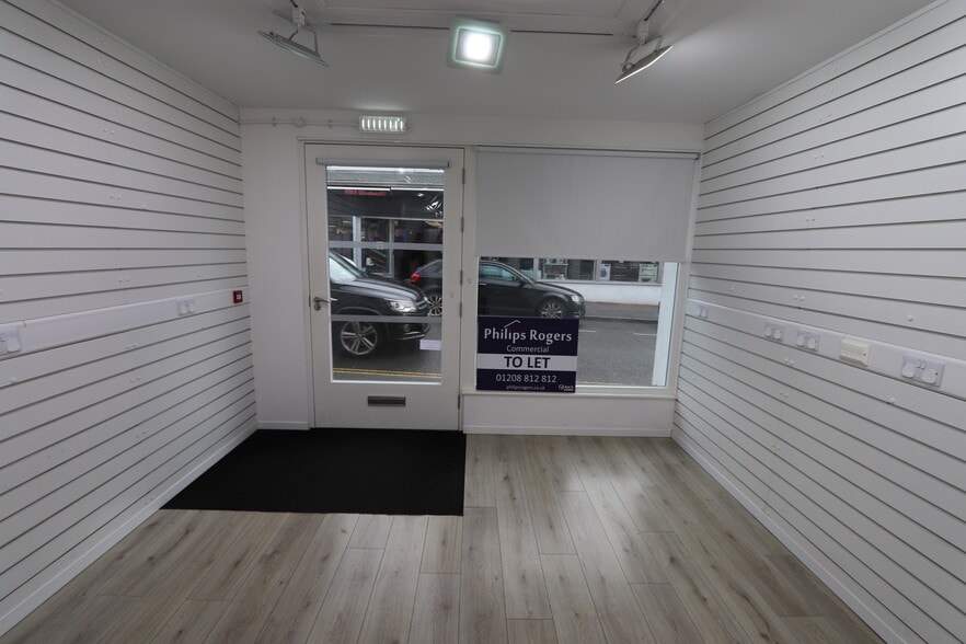 19-23 Queen St, Bude for lease - Interior Photo - Image 2 of 9