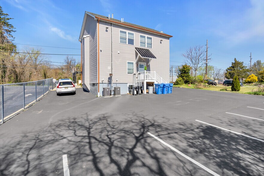 759 US-9, Berkeley Township, NJ à vendre - Photo du bâtiment - Image 3 de 23