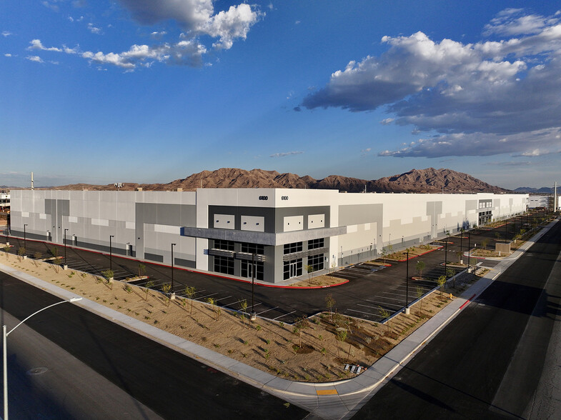 6100 Shatz St, Las Vegas, NV for lease - Building Photo - Image 1 of 11