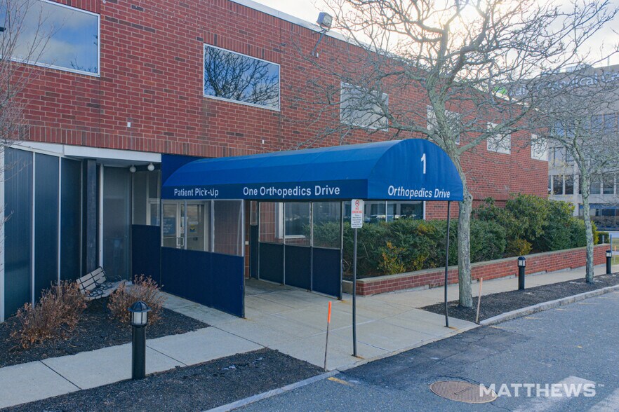 1 Orthopedics Dr, Peabody, MA à vendre - Photo du bâtiment - Image 2 de 4