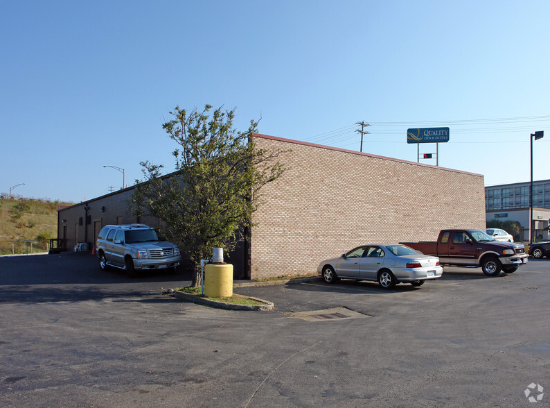 4024-4040 Belmont Ave, Youngstown, OH for sale - Building Photo - Image 1 of 1